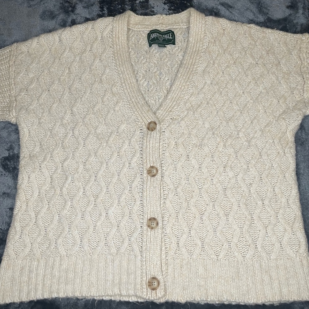 Cream colored American Eagle sweater.